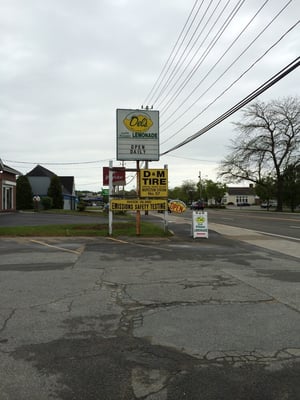 Del's Lemonade by null