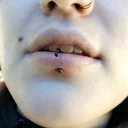 Piercings For You - Lip piercings. Jewelry