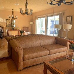 Crofton Manor Inn - Waiting Room.