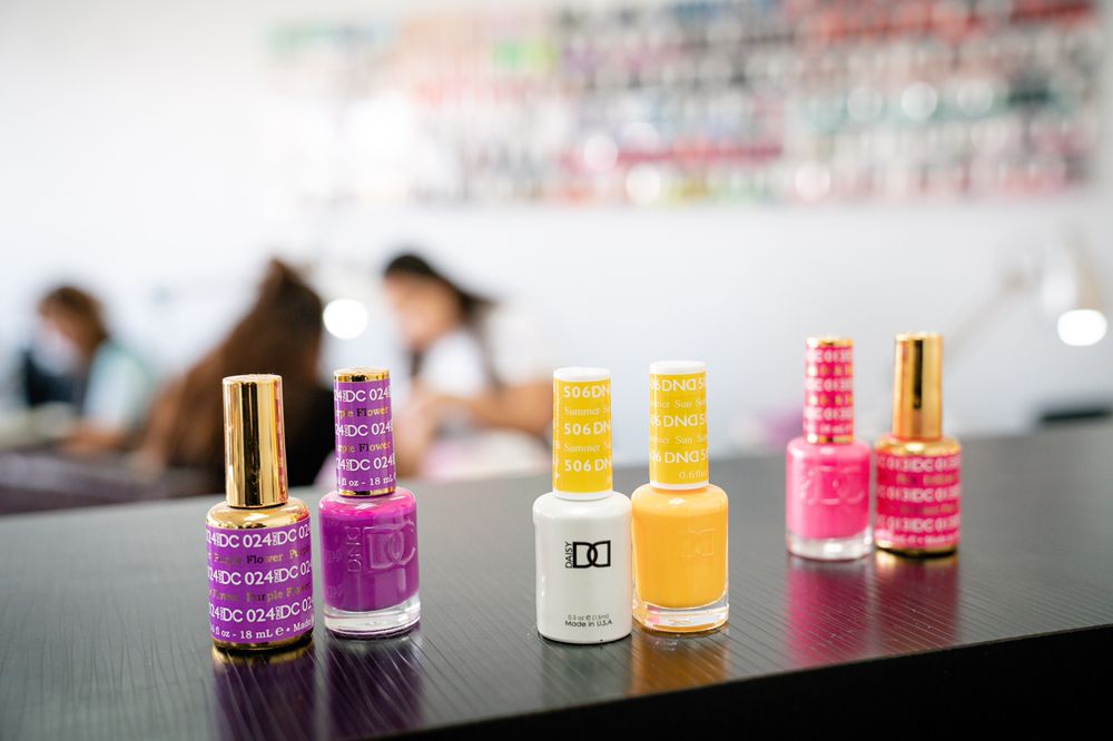 BRY Beauty Bar Logo