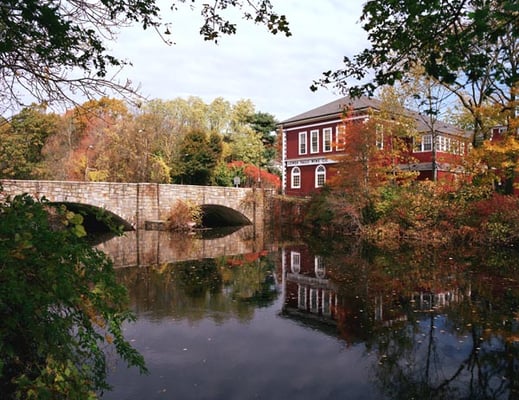 Lower Falls Wine Company