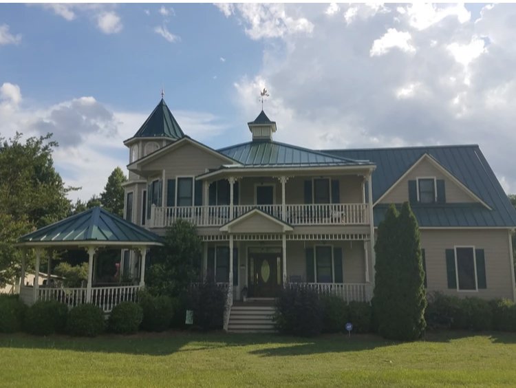 Slide of Gutter Guys Construction