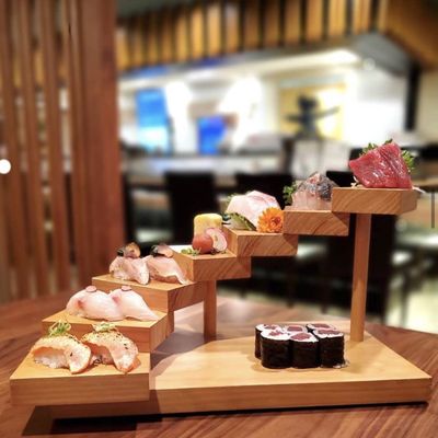 Kamon Sushi by null