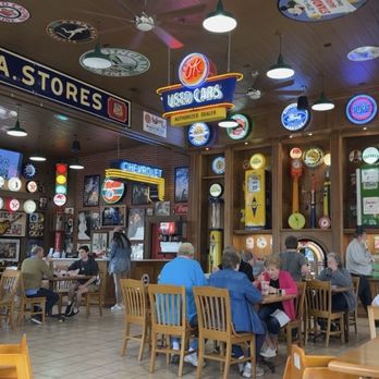Cammack Station - Interior - Sandwiches Near Me - Muncie, Indiana