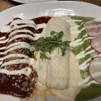Maria's Mexican Kitchen - Fort Worth - Tres colores enchiladas - Mexican Near Me - Fort Worth, Texas Maria's Mexican Kitchen - Fort Worth - Tres colores enchiladas - Mexican Near Me - Fort Worth, Texas
