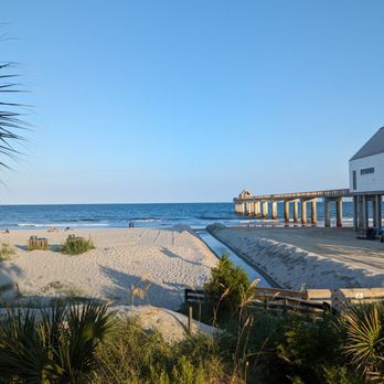 River City Cafe - a view of the beach and pier - American Near Me - Surfside Beach, South Carolina