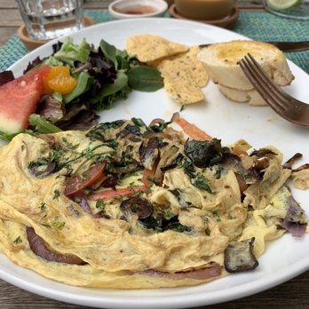 La Social - Veggies Omelette - Breakfast & Brunch Near Me - Miami, Florida