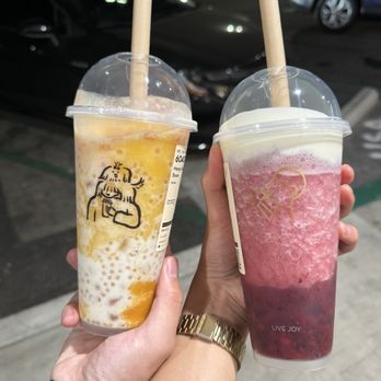 Hey Tea - Mango Pomelo Sago Boom and Yumberry Boom - Bubble Tea Near Me - Irvine, California