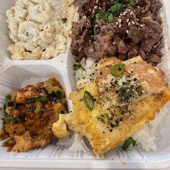 Ai Pono Cafe - Chef's Plate: Mac Salad, Rice, Teri beef, Mahimahi, and a Spicy Ahi Poke - Asian Fusion Near Me - Costa Mesa, California Ai Pono Cafe - Chef's Plate: Mac Salad, Rice, Teri beef, Mahimahi, and a Spicy Ahi Poke - Asian Fusion Near Me - Costa Mesa, California
