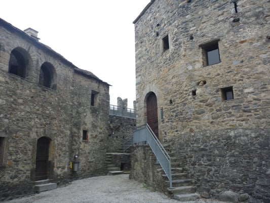 Castello di Montebello by null