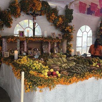 El Zócalo - Local Flavor Near Me - Oaxaca, OAX