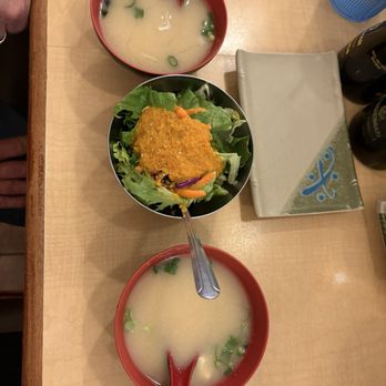 Oishii - Miso soups and salad with ginger dressing - Sushi Bars Near Me - Houston, Texas