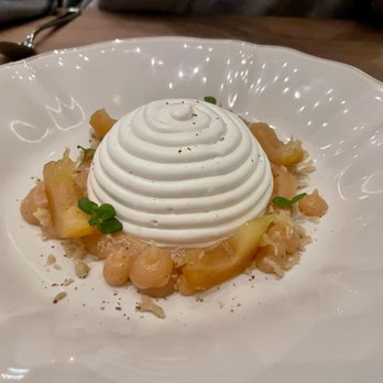 Sorella - Pavlova. Small but decadent - Italian Near Me - San Francisco, California Sorella - Pavlova. Small but decadent - Italian Near Me - San Francisco, California