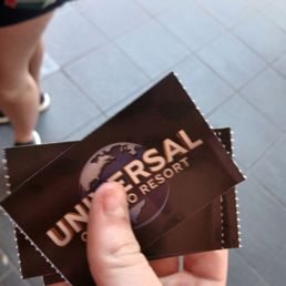 GO TO UNIVERSAL STUDIOS GO TO UNIVERSAL STUDIOS