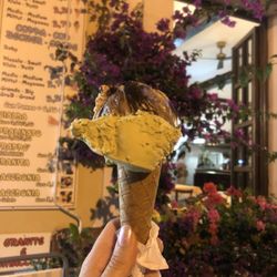 Gelato Amore Mio - Insane pistachio and chocolate