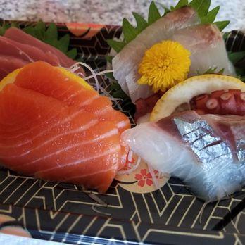 Toshi Ryoriten - Have you ever seen a sashimi slice like this? That tiny cube counts as 1 of my 12 pieces? You have got to be kidding me! - Japanese Near Me - Richmond Hill, Ontario Toshi Ryoriten - Have you ever seen a sashimi slice like this? That tiny cube counts as 1 of my 12 pieces? You have got to be kidding me! - Japanese Near Me - Richmond Hill, Ontario