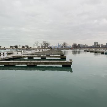 Montrose Harbor - Montrose harbor facing south - Marinas Near Me - Chicago, Illinois