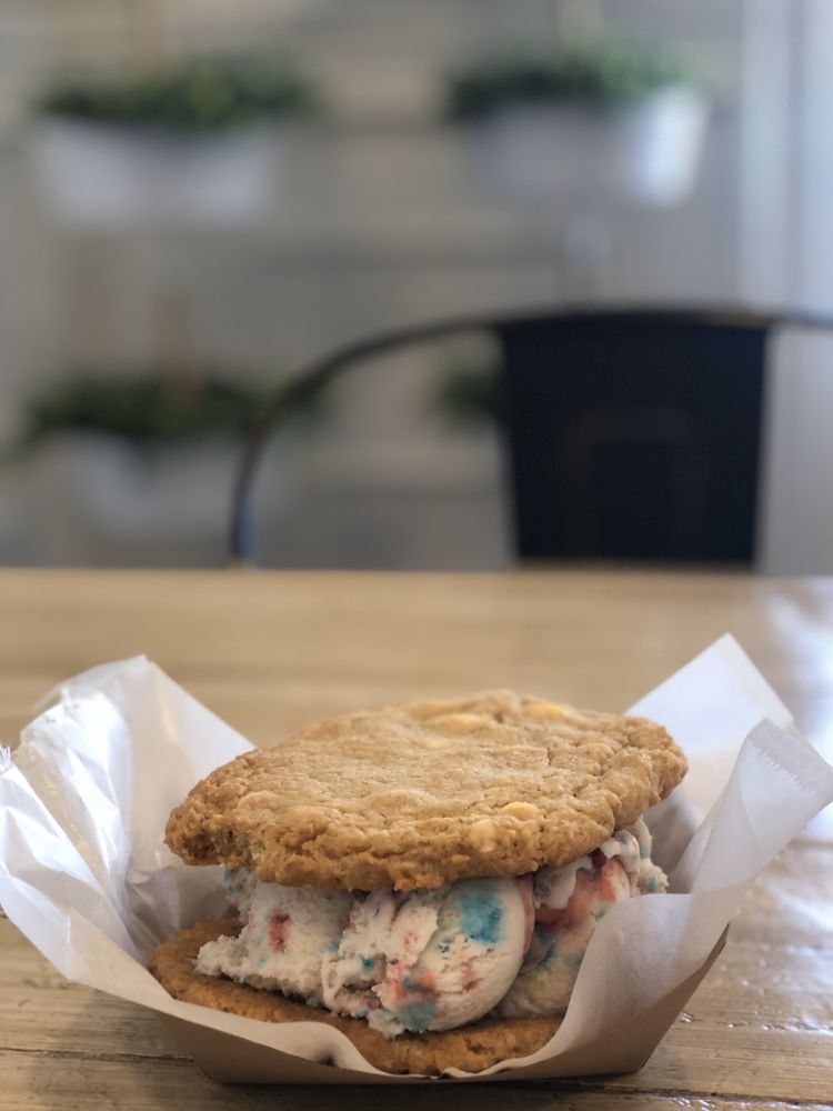 SCOOP STREET 594 Photos & 456 Reviews 186 S Glendora Ave, West