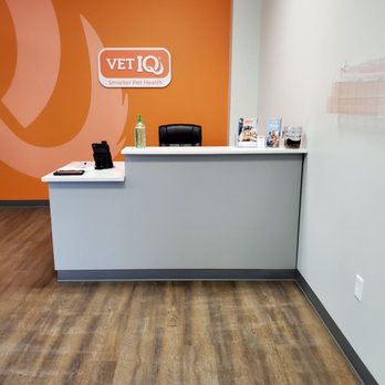 VetIQ Petcare - Reception - Veterinarians Near Me - Rockford, Illinois VetIQ Petcare - Reception - Veterinarians Near Me - Rockford, Illinois