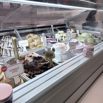 Gelatissimo - Ice Cream & Frozen Yogurt Near Me - Irvine, California