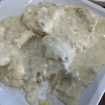 French Toast Cafe - Full Biscuits and Gravy - Breakfast & Brunch Near Me - Mesa, Arizona