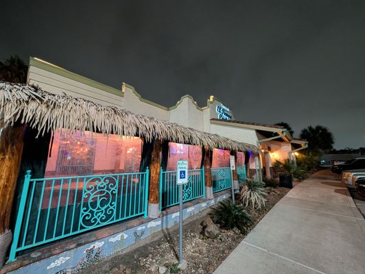 El Tiempo Cantina by null