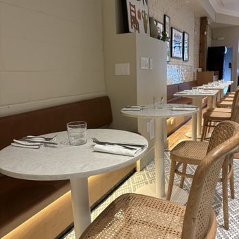 Gateau Ghost - Breakfast & Brunch Near Me - Toronto, Ontario