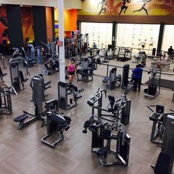 LA Fitness - Newly renovated! But notice that half of this space is now reserved for personal training. Annoying.