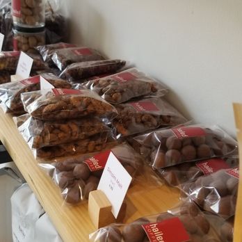 Hailed Coffee - Quality products - Coffee & Tea Near Me - Toronto, Ontario Hailed Coffee - Quality products - Coffee & Tea Near Me - Toronto, Ontario