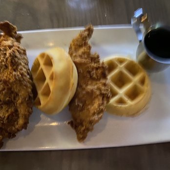 Third Street Social - Chicken & Waffle - Bars Near Me - Lee's Summit, Missouri Third Street Social - Chicken & Waffle - Bars Near Me - Lee's Summit, Missouri