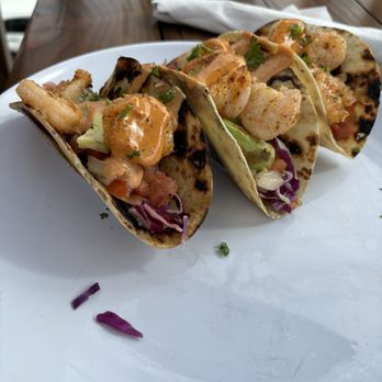 Pier 16 - Shrimp tacos - Cocktail Bars Near Me - Tybee Island, Georgia