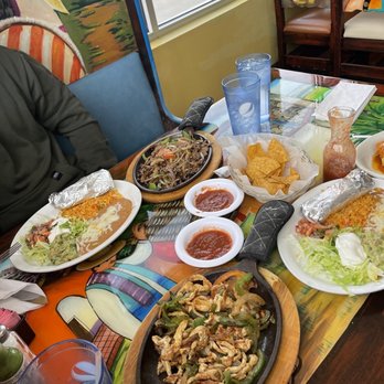 El Tequila - steak& chicken  fajitas + a tamale - Mexican Near Me - Manitowoc, Wisconsin