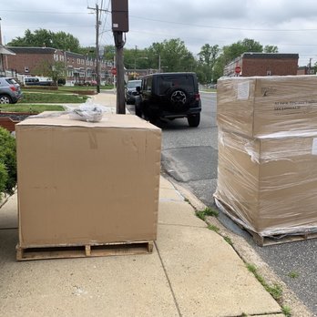Estes Forwarding Worldwide - Curb delivery- just as described. - Shipping Centers Near Me - Harrisburgh, Pennsylvania Estes Forwarding Worldwide - Curb delivery- just as described. - Shipping Centers Near Me - Harrisburgh, Pennsylvania