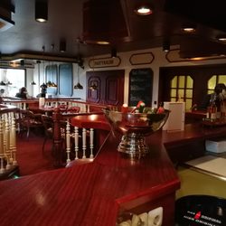 Karaman Group Hotel - Teilansicht vom „White Horse“-Pub