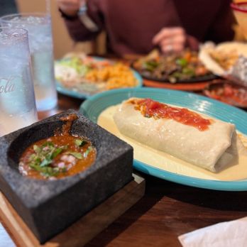 Jose’s Mexican Restaurant - Burrito California with white queso, house made hot suace & fajitas - Mexican Near Me - Hendersonville, Tennessee