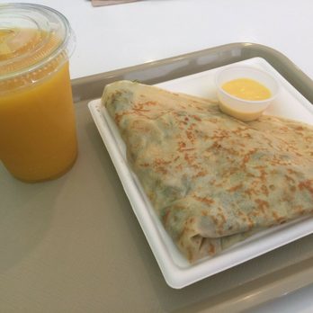 Dulce Crepes - Delicious Chicken Florentine crêpe with a mango smoothie. - Creperies Near Me - Fairfax, Virginia Dulce Crepes - Delicious Chicken Florentine crêpe with a mango smoothie. - Creperies Near Me - Fairfax, Virginia