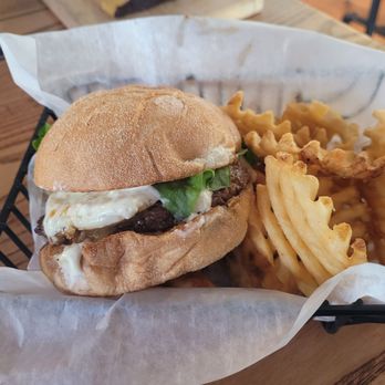 Cast Iron Craft House - Burger with fried egg, onion, bacon and French fries. - Cocktail Bars Near Me - Warrenton, Virginia Cast Iron Craft House - Burger with fried egg, onion, bacon and French fries. - Cocktail Bars Near Me - Warrenton, Virginia