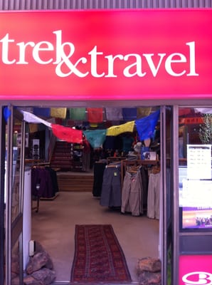 Trek & Travel by null