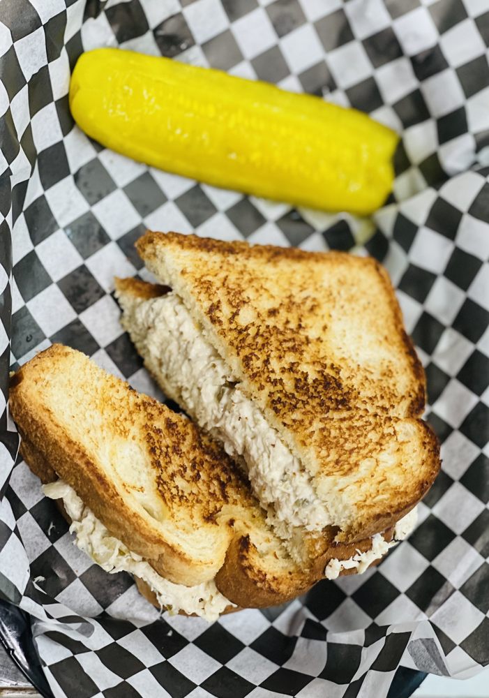 ROCK HOUSE GRILL AND BILLIARDS Updated August 2024 2699 Aberdeen