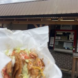 Señor Taco - Cold and Sloppy chicken tacos :(