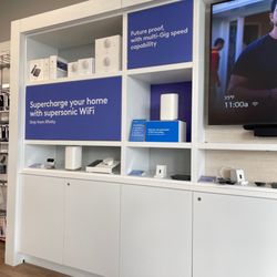 XFINITY Store by Comcast - Interior