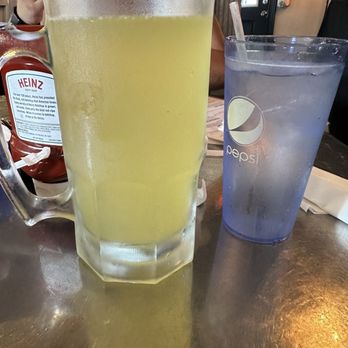 Nadeen's Hermitage Haven - BFM w/ pineapple juice - Breakfast & Brunch Near Me - Hermitage, Tennessee