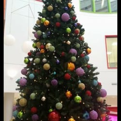 The Queen Elizabeth University Hospital - Childrens atrium xmas tree