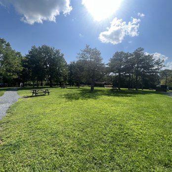 Memorial Lake State Park - Park view. Picnic tables. - Parks Near Me - Grantville, Pennsylvania