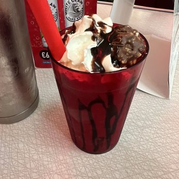 Eddie Rocket's - Ferrero Rocher milkshake - Diners Near Me - Dublin, D