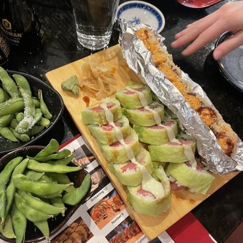 Billy Sushi - Edamame, Left roll: NoLo Yolo, Right roll: Screaming O - Japanese Near Me - Minneapolis, Minnesota