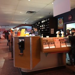 Bowlero Lakewood - Front desk