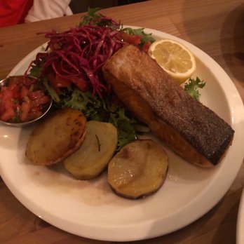 Fiorito - Grilled Salmon (medium, which was tender and flaky) - Argentine Near Me - Miami, Florida Fiorito - Grilled Salmon (medium, which was tender and flaky) - Argentine Near Me - Miami, Florida
