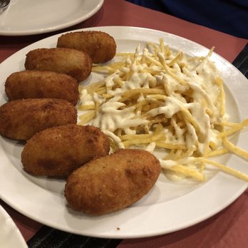 Alhambra - Croquettas - creamy ham and cheese style. Yum! - Spanish Near Me - Madrid, M Alhambra - Croquettas - creamy ham and cheese style. Yum! - Spanish Near Me - Madrid, M