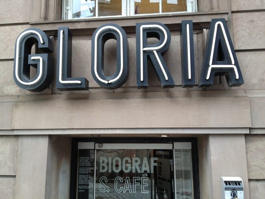 Gloria Biograf by null